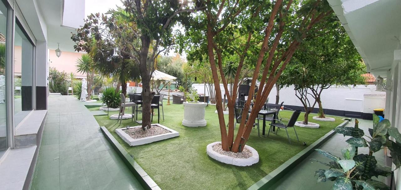Hostal Escala Suites Madrid Exterior photo