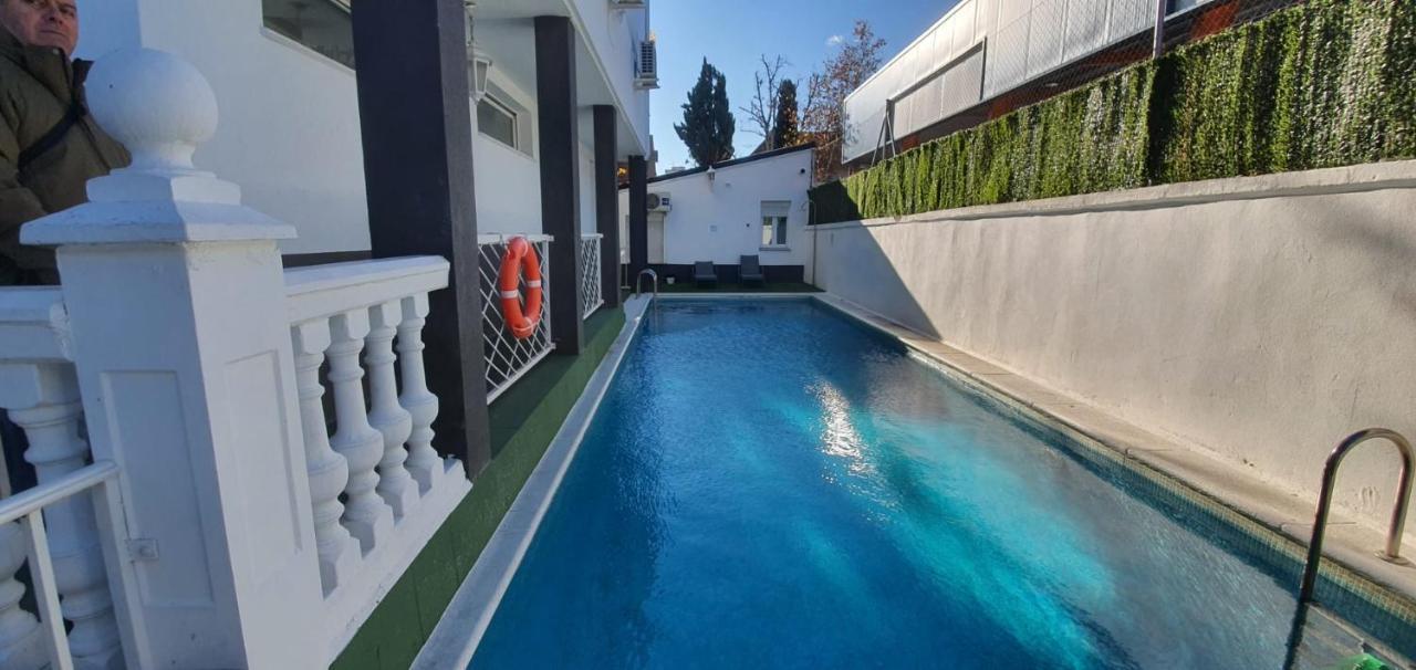 Hostal Escala Suites Madrid Exterior photo