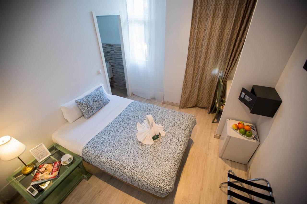 Hostal Escala Suites Madrid Exterior photo