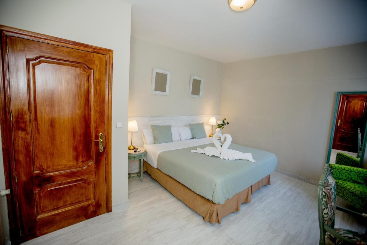 Hostal Escala Suites Madrid Exterior photo